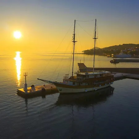 With Parking Space Tkon, Pasman - 24359 تكون